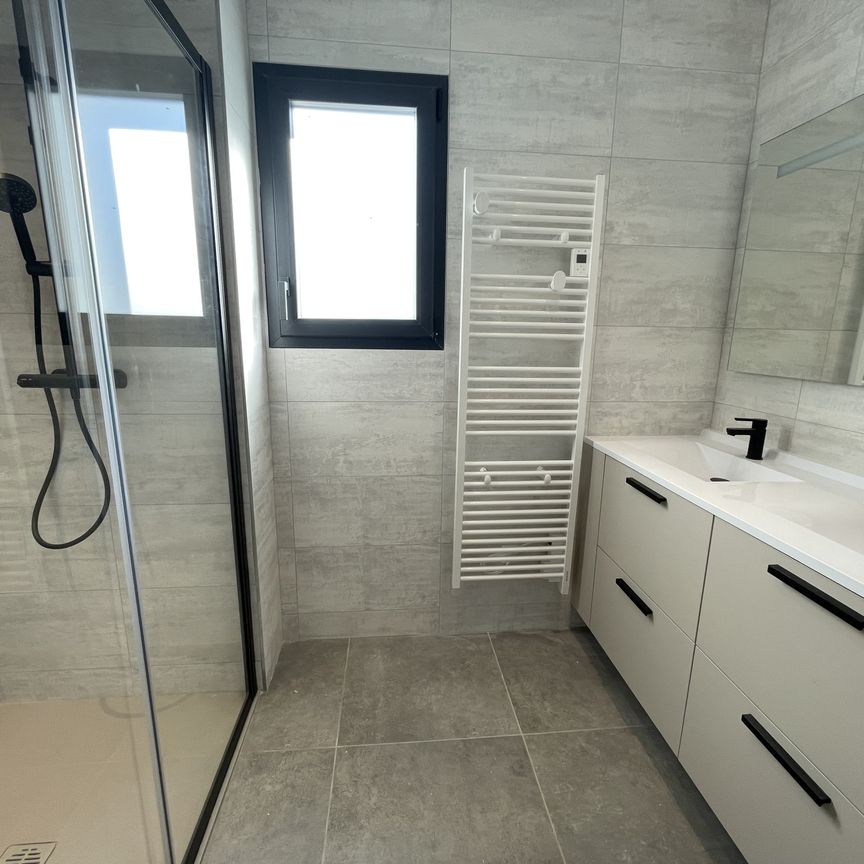 Location Appartement 4 pièces 88m² UHART CIZE 64220 - Photo 1