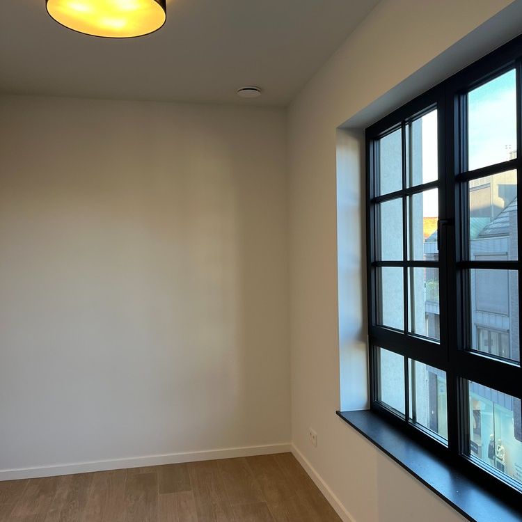 Nieuwbouwappartement te huur met 1 slpk in "Huize Art Deco ". Uniek in opbouw en materialen. Negatief E-peil. - Foto 1