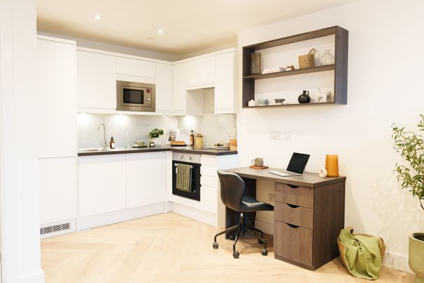 Apt 301, Churchill House Residence - Photo 1