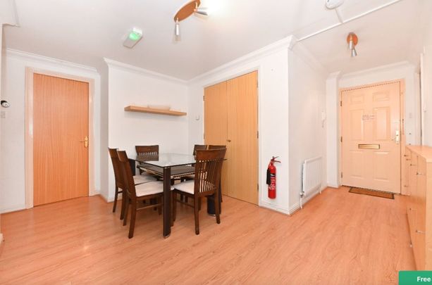 Room in a Shared Flat, Millennium Drive, E14 - Photo 1