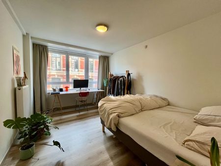 APPARTEMENT MET TWEE SLAAPKAMERS IN HARTJE GENT - Photo 3