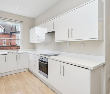 77a High Street, Walton On Thames, Surrey, KT12 - Photo 2