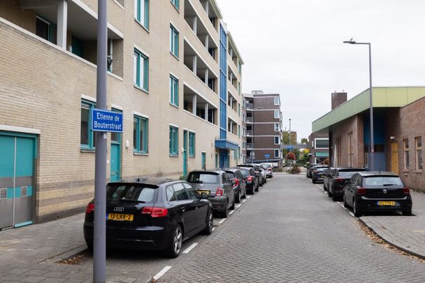 Etienne de Bouterstraat 24, Het Lage Land, 3067AG, Rotterdam - Photo 1