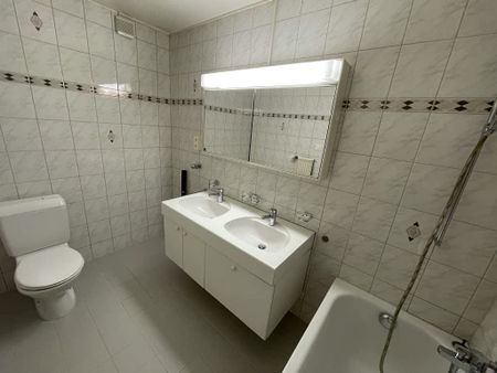 5.5 Zimmer, 110 m², 4. Stock - Photo 2