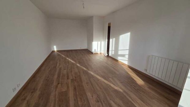 Location Appartement 2 pièces 49m² ORLEANS 45000 - Photo 1
