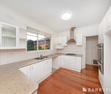 Spacious Living Close to Schools, Shops & Transport - Photo 4