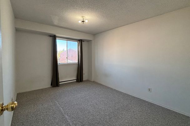 For Lease - 1096 Jalna Boulevard Unit# 141, London South, Ontario - Photo 1