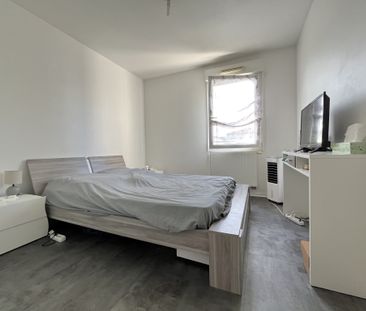 Location Appartement 2 pièces 56m² BEAUMONT 63110 - Photo 2