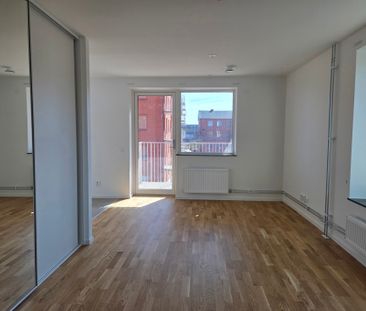Glädjebacksgatan 2B, Trelleborg Centrum - Photo 3