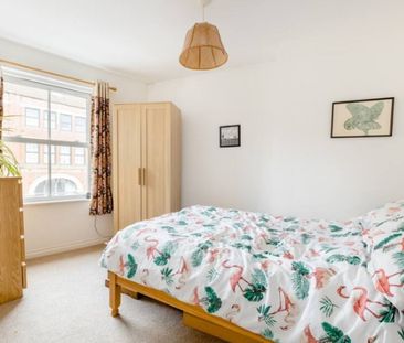 2 Bed Flat, Lawrence Hill, BS5 - Photo 4