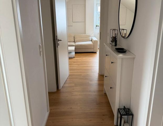 Moderne, helle 2,5 Zimmer Wohnung mit Klimaanlage im Zentrum - Foto 1