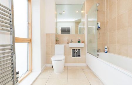 2 bedroom apartment to rent - Photo 3