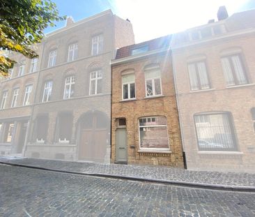 Ruime stadswoning met 3 slaapkamers te Ieper - Foto 3