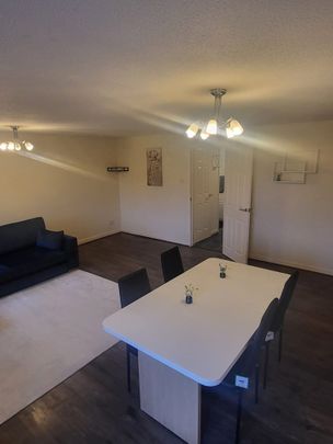 3 Bed Flat, Eastfield Road, G21 - Photo 1