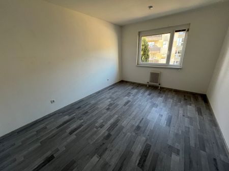 Kindberg. Sehr schöne Wohnung mit Loggia.-- 3 Monate Gratismiete - Foto 3