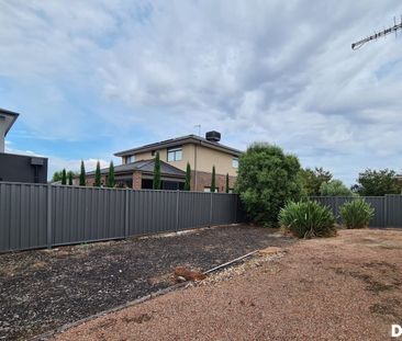 CONVENIENT LOCATION IN TARNEIT - Photo 3