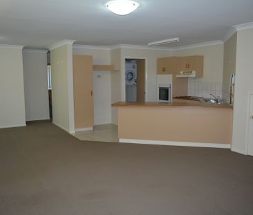 10/5 Clifford Street, TOOWOOMBA CITY - Photo 4