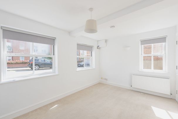 1 bedroom flat to rent, Available unfurnished from 16/12/2024 - Photo 1