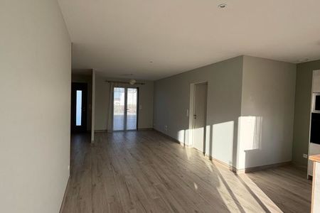 Maison À Louer - Photo 4