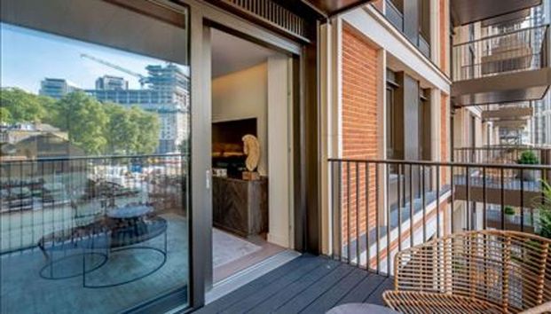 3 bedroom flat to rent - Photo 1