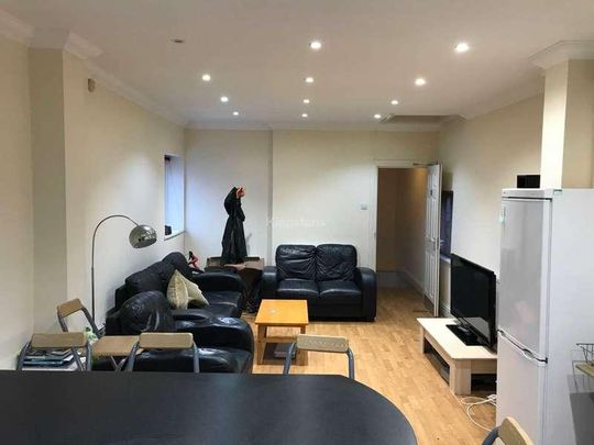 City Road, Cardiff, CF24 - Photo 1