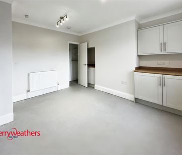 3 bed semi-detached house to rent in Brinsworth Hall Crescent, Brin... - Photo 5