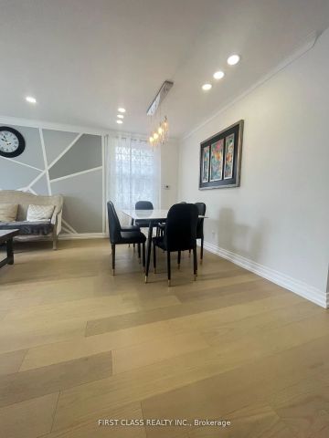 Detached Home For Lease | N9236747 - Photo 2