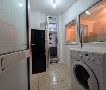 1 Bed Terraced House, Skeltons Lane, E10 - Photo 3