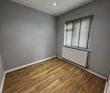 4 bedroom bungalow to rent - Photo 3