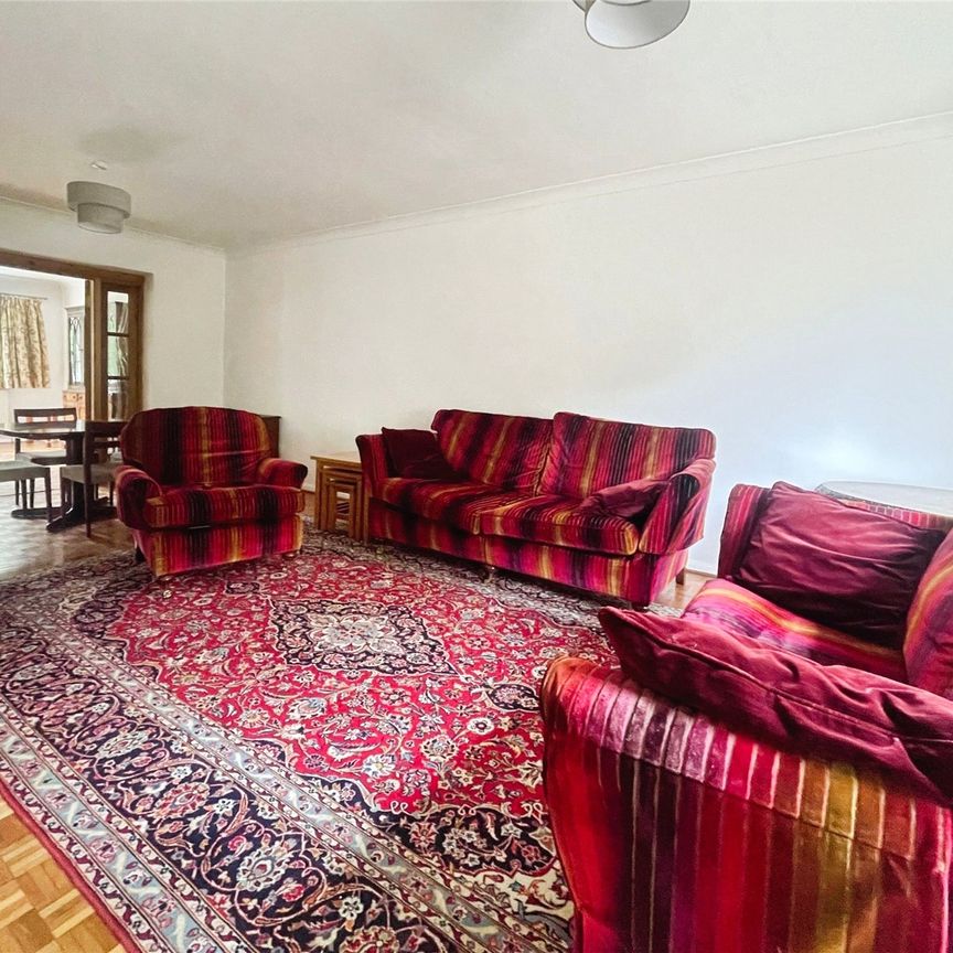 Alder Close, Englefield Green, Egham, Surrey, TW20 0LU - Photo 1