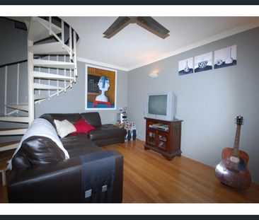 GREAT LOCATION ! - Photo 6