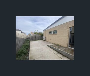 2 Jeanette Street, Clayton South, Vic 3169 - Photo 3