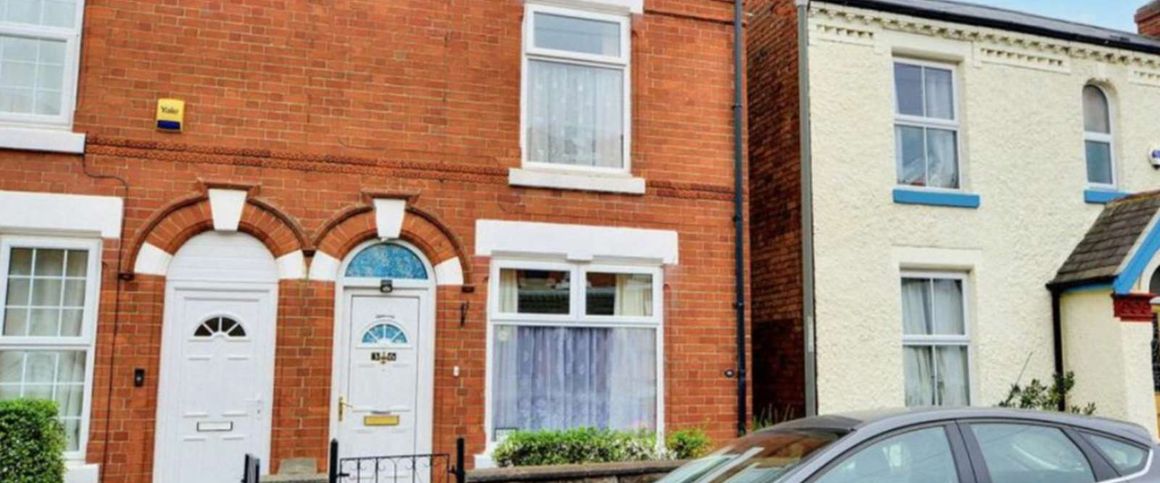 Wellington Street Room 3 - Photo 1