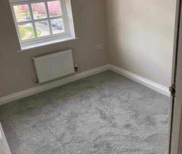 3 bedroom townhouse to rent - Photo 2