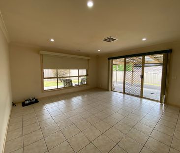 Great Family Home - Photo 1