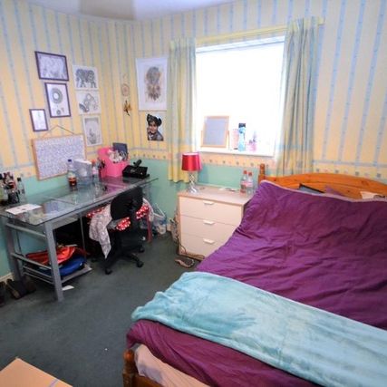 Single Room to Let in Spacious, Well Situated 4 Bed Flat to Let in Stockton-on-Tees - Photo 1