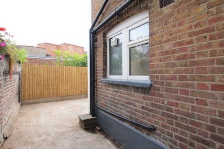 West Street, Ewell Village, KT17 - Photo 4