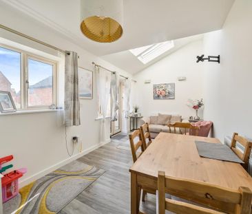 4 bedroom detached house to rent - Photo 6