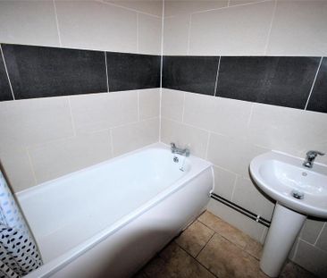 4 bedroom house to rent - Photo 4