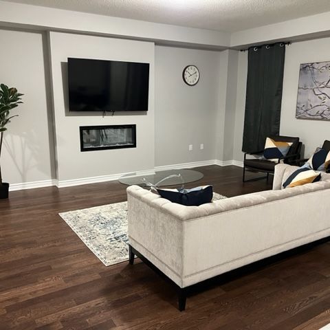 For Lease - 1568 Scarlett Trail Unit# Room, Pickering, Ontario - Photo 1