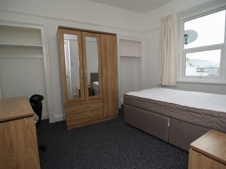 4 bedroom house share to rent - Photo 2