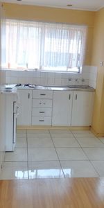 Convenient Location - Photo 4