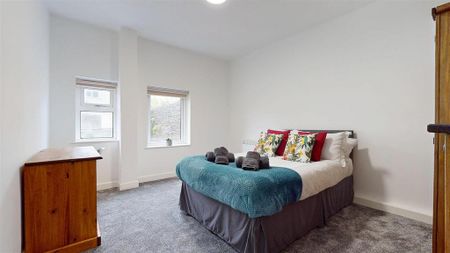 3 bedroom apartment to rent - Photo 3