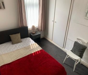 36 Meadowbank Place, Belfast, BT9 7FF - Photo 3
