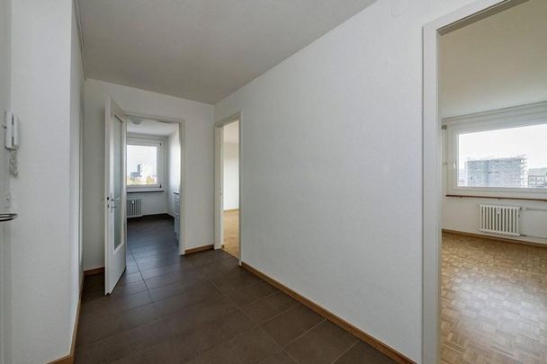 Looking for a home with a view in Birsfelden? - Photo 1