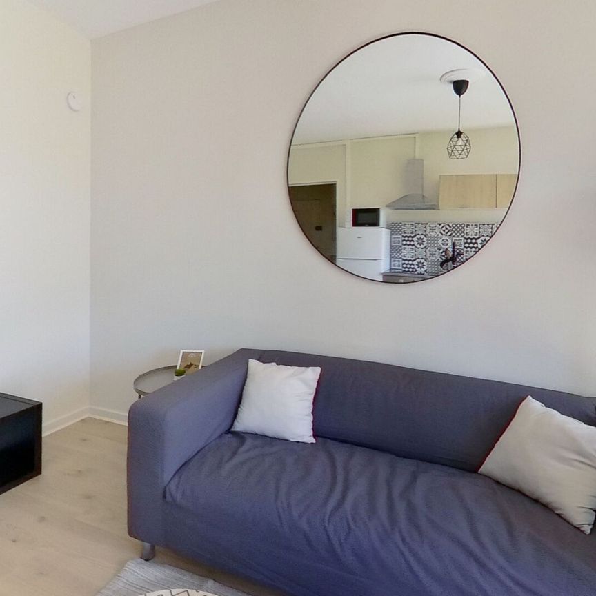 Location Appartement 1 pièce 69m² RENNES 35000 - Photo 1