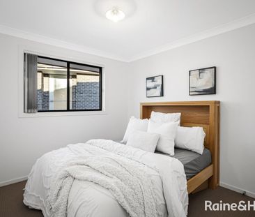 Spacious Family Home in Box Hill - Photo 1