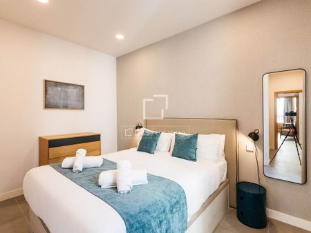 2 bedroom luxury Flat for rent in Madrid, Spain - Photo 2