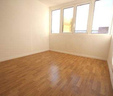 T2 de 43m², rue de la barre – Quai du Wault réf 537-001-GLI - Photo 3