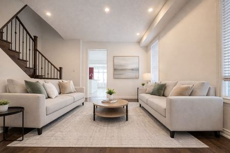 For Lease - 74 Beechborough Crescent, East Gwillimbury, Ontario - Photo 2